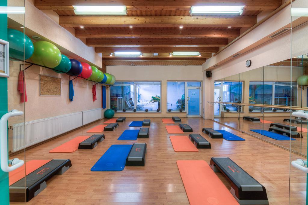 Sport- & Vital-Resort Neuer Hennings Hof Perleberg Eksteriør bilde